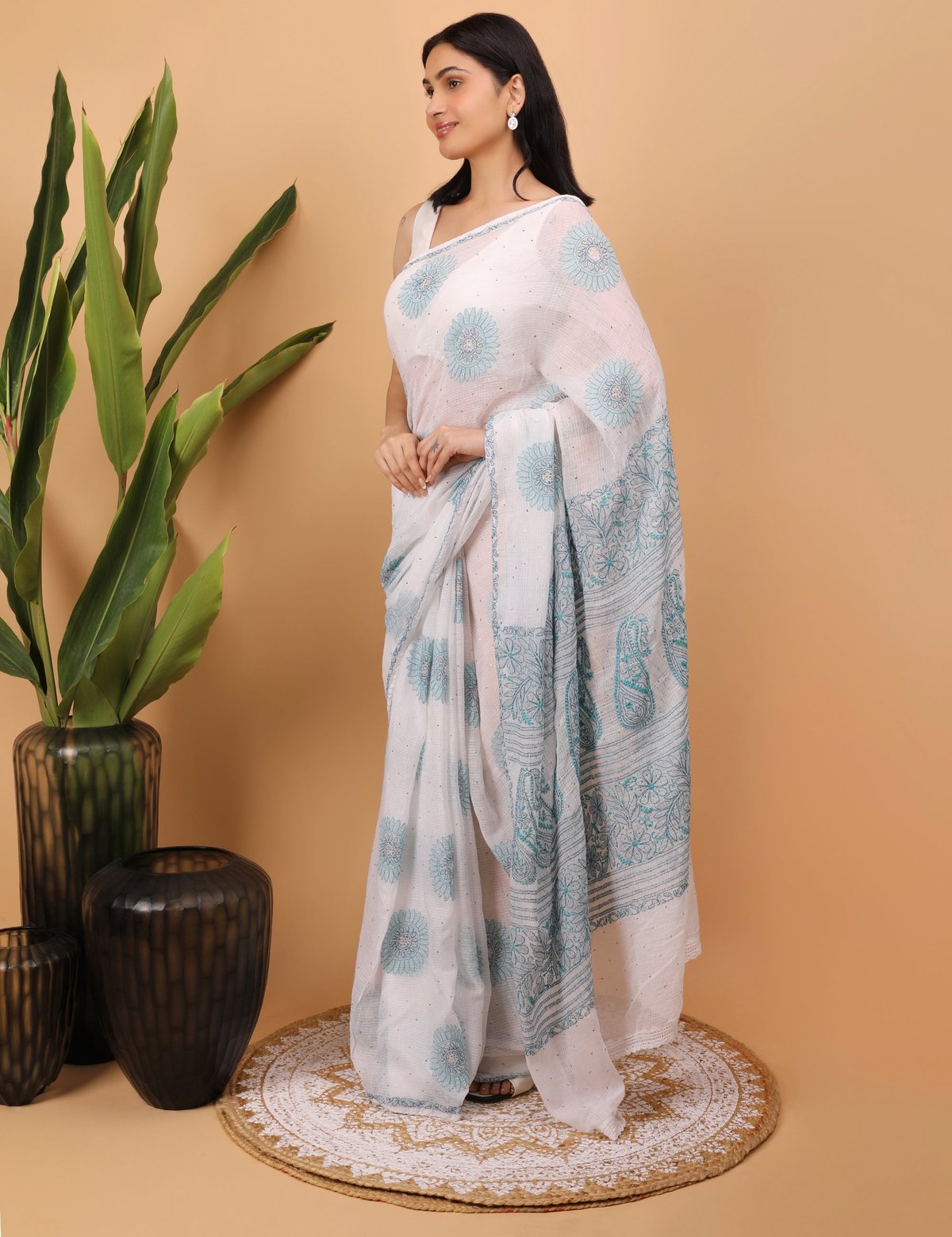 Shwet White Kota Cotton Chikankari Saree - Handcrafted Chikankari embroidery, close-up detail. Premium quality fabric.