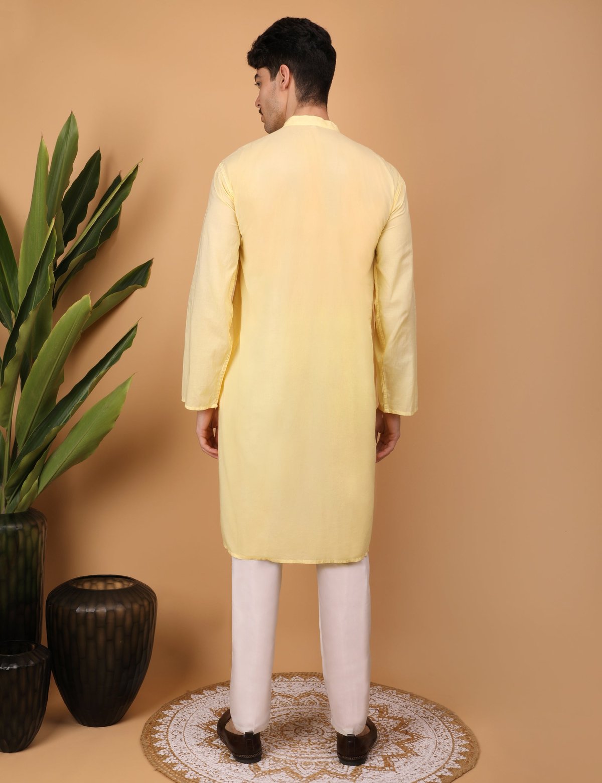 shwet men cotton yellow chikankari kurta - Handcrafted Chikankari embroidery. Premium quality fabric.