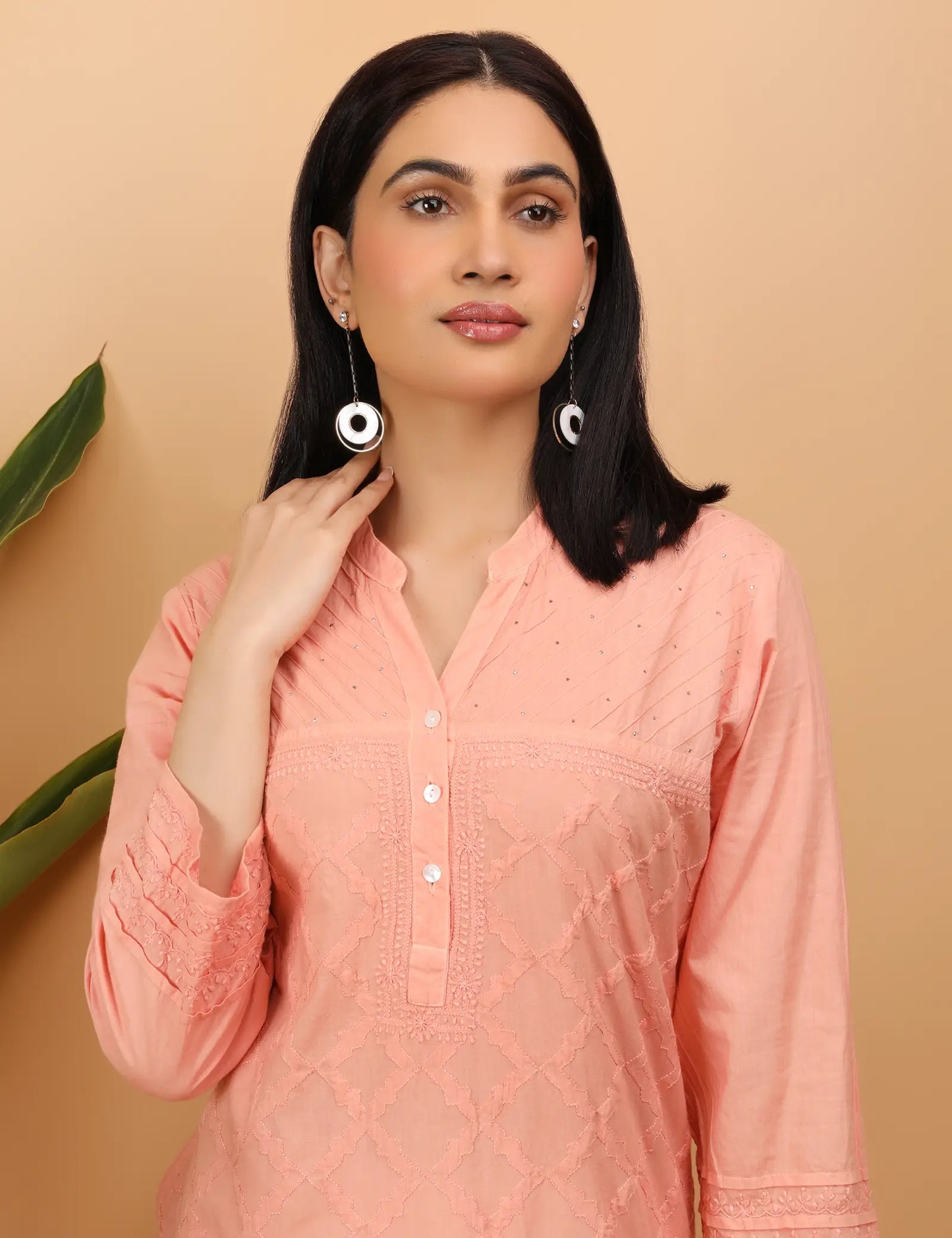 Shwet Artistry Shwet Women Peach Chikankari Kurta - Premium Chikankari Collection