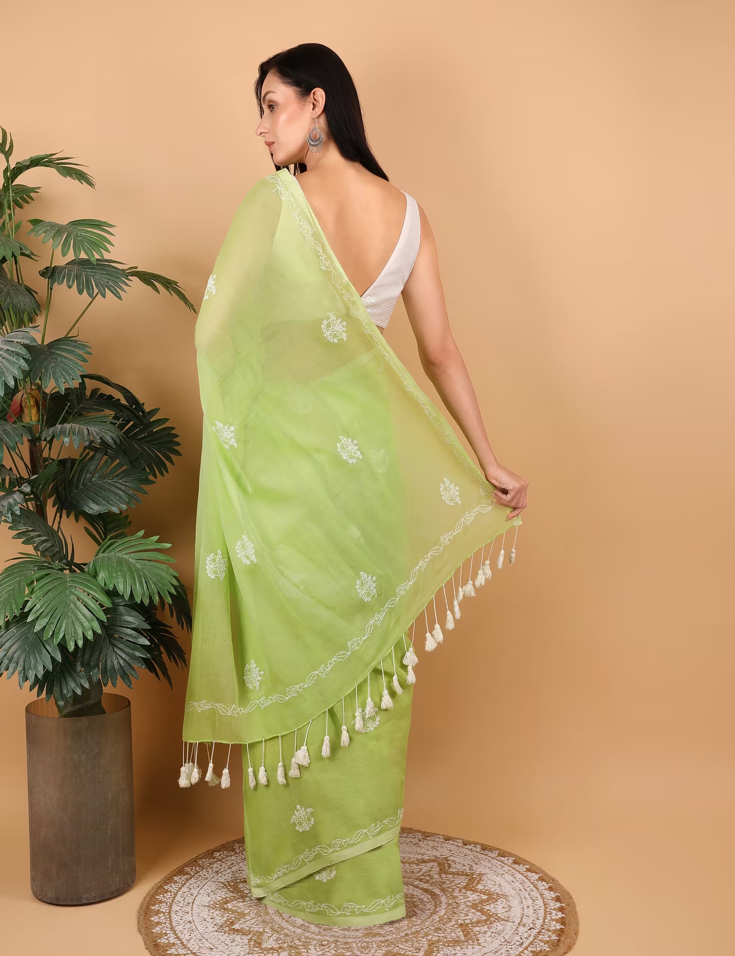 Shwet Women Green  Hand Embroidered Chikankari  Mulmul Saree - Shwet Artistry
