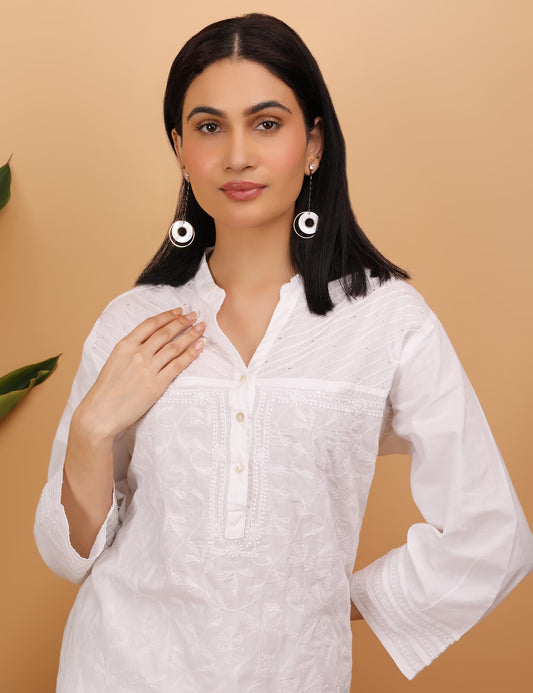 Shwet Women White Hand Embroidered Chikankari Pintex Kurta