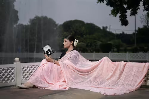 New arrival - Shwet Artistry