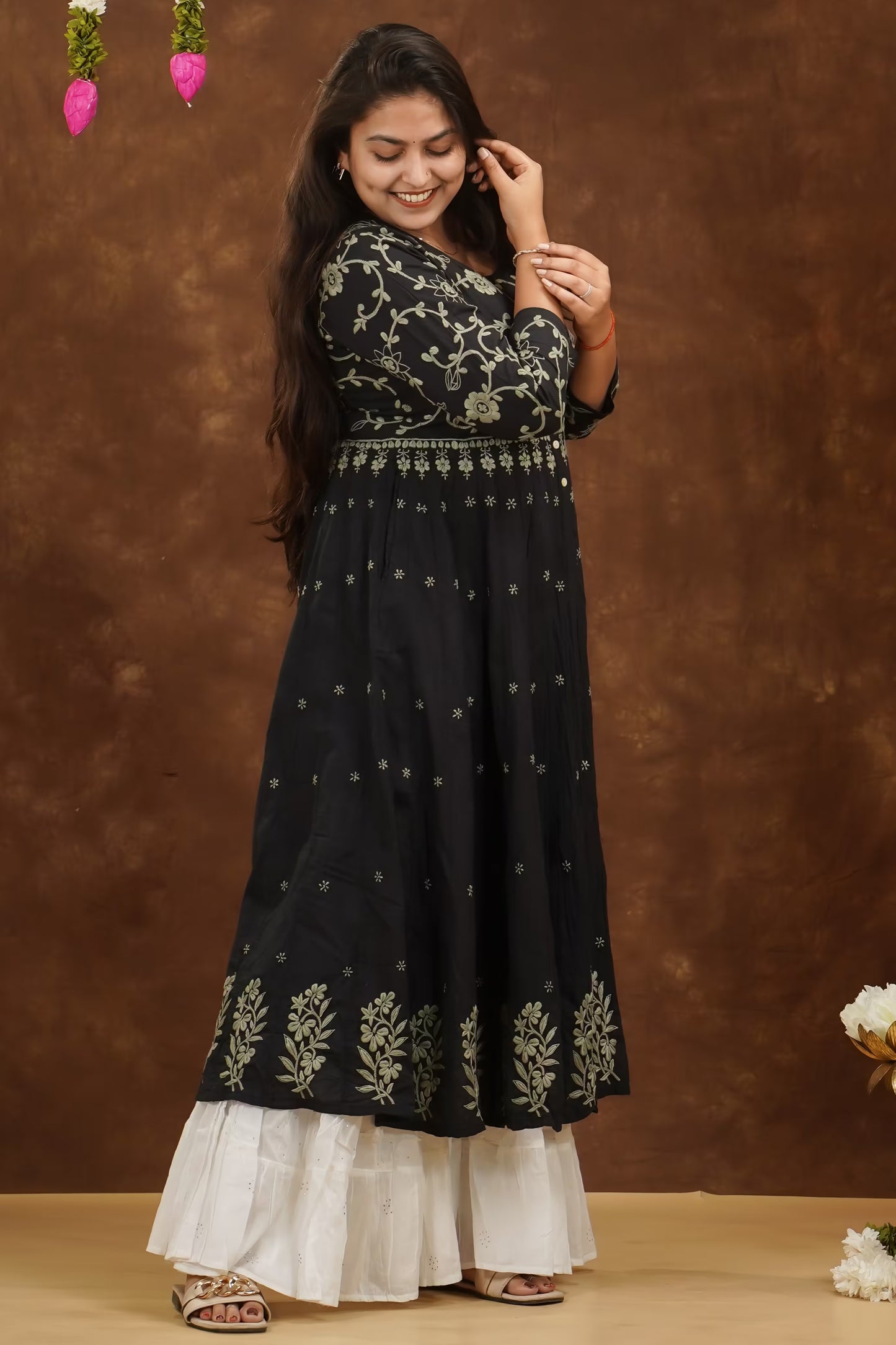 Shwet Women Hand Embroidered Black Chikankari Kali Kurta