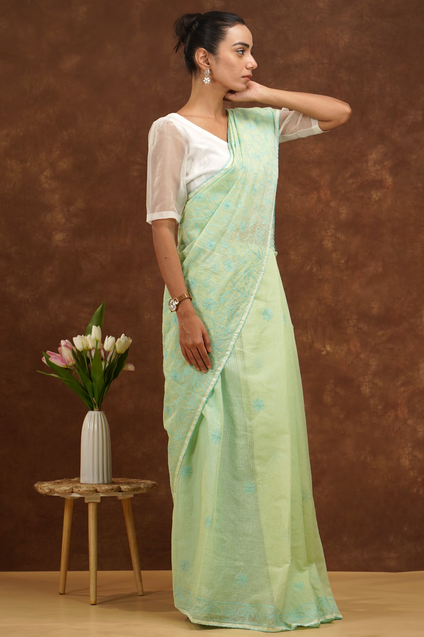 Shwet Women Light Green Hand Embroidered Kota Cotton Chikankari Saree