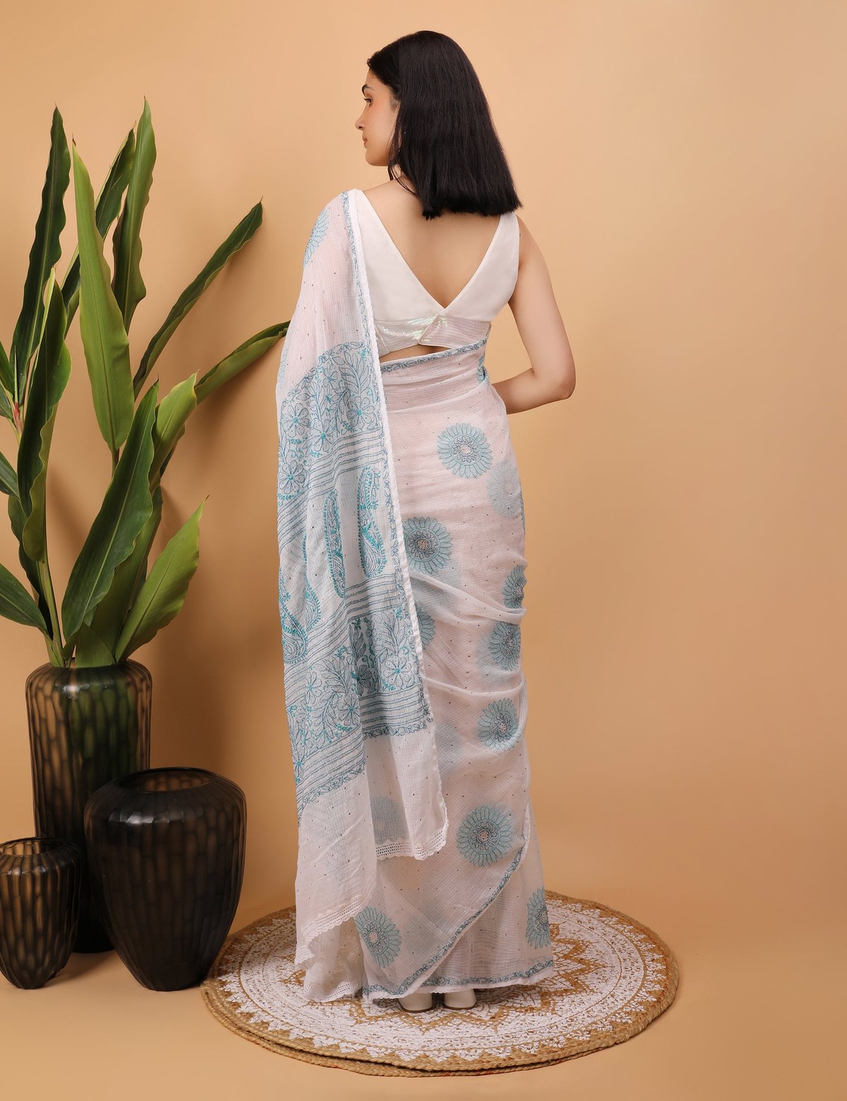 Shwet White Kota Cotton Chikankari Saree - Handcrafted Chikankari embroidery. Premium quality fabric.