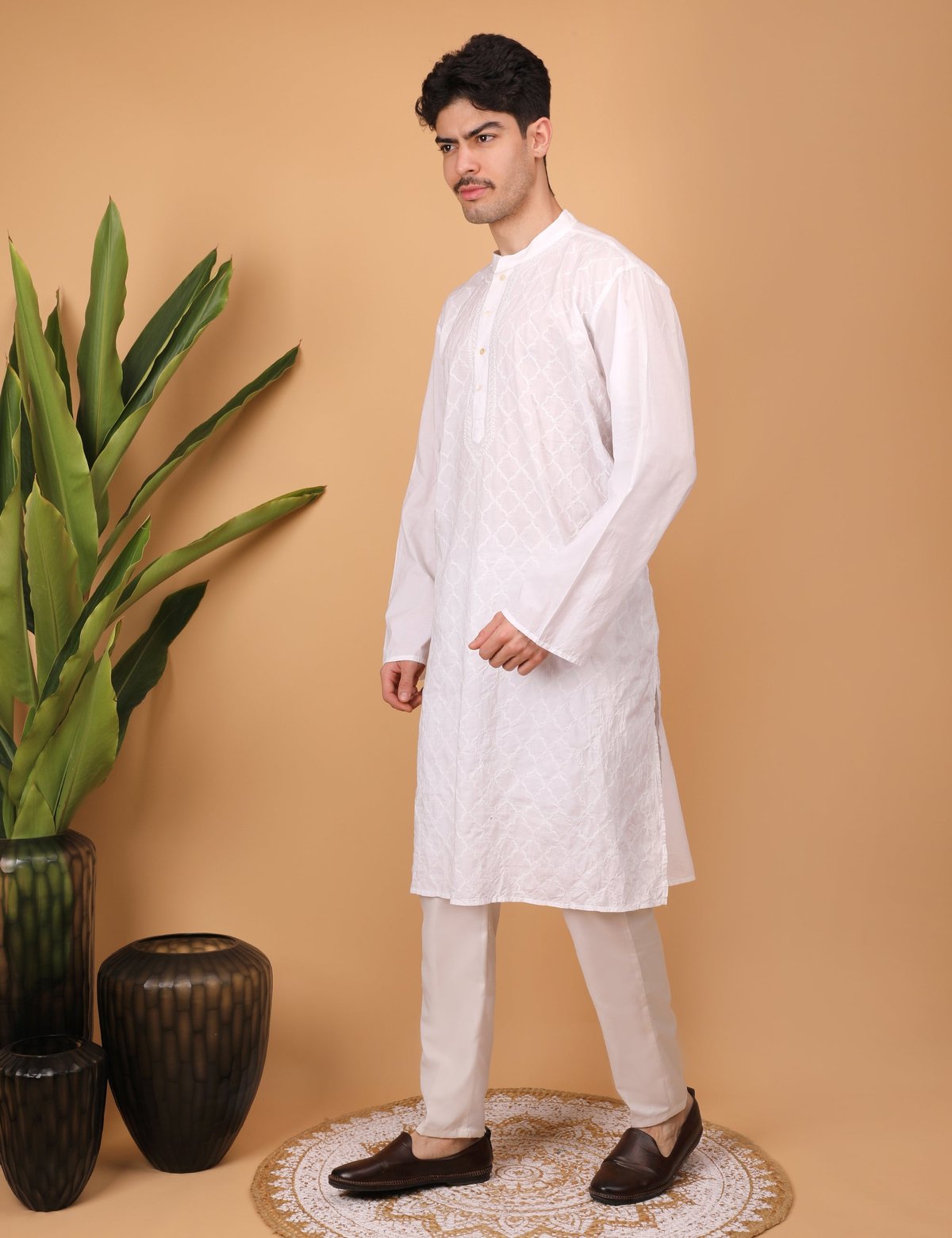 Shwet Men Cotton White Chikankari Kurta - Handcrafted Chikankari embroidery, close-up detail. Premium quality fabric.