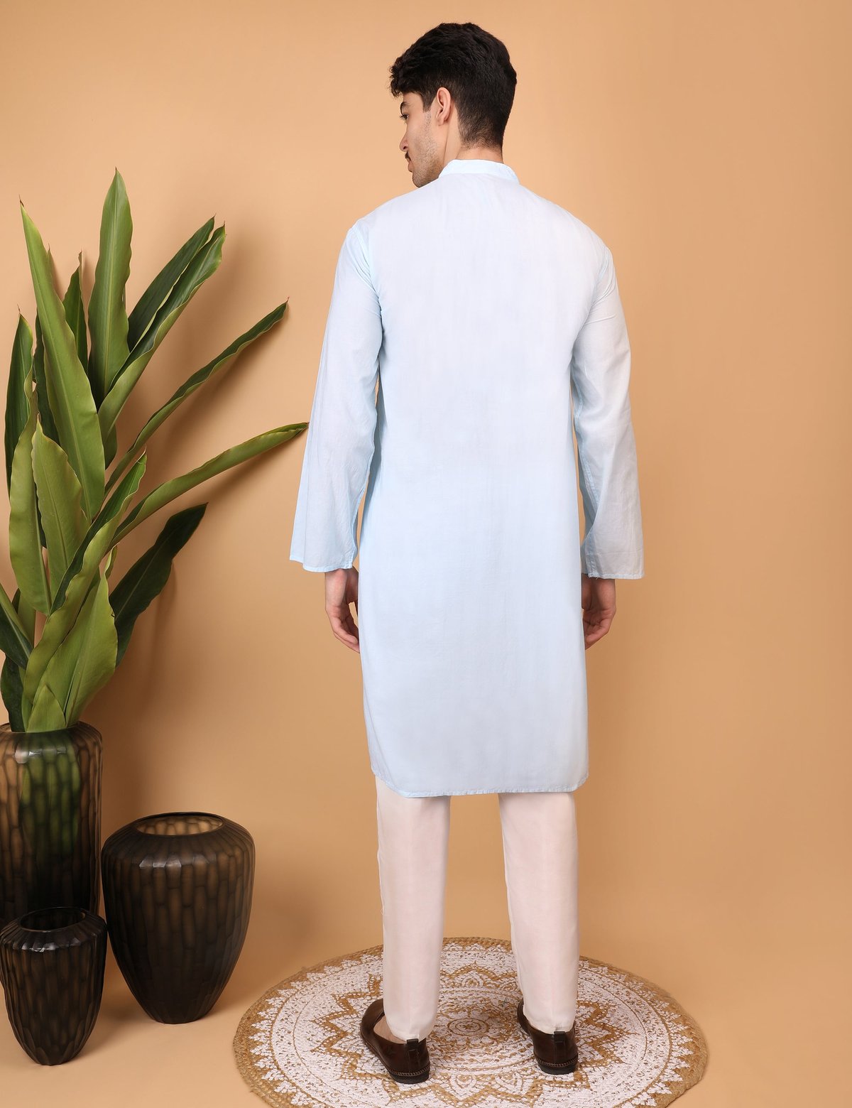 Shwet Men Cotton Sky blue Chikankari Kurta - Handcrafted Chikankari embroidery. Premium quality fabric.