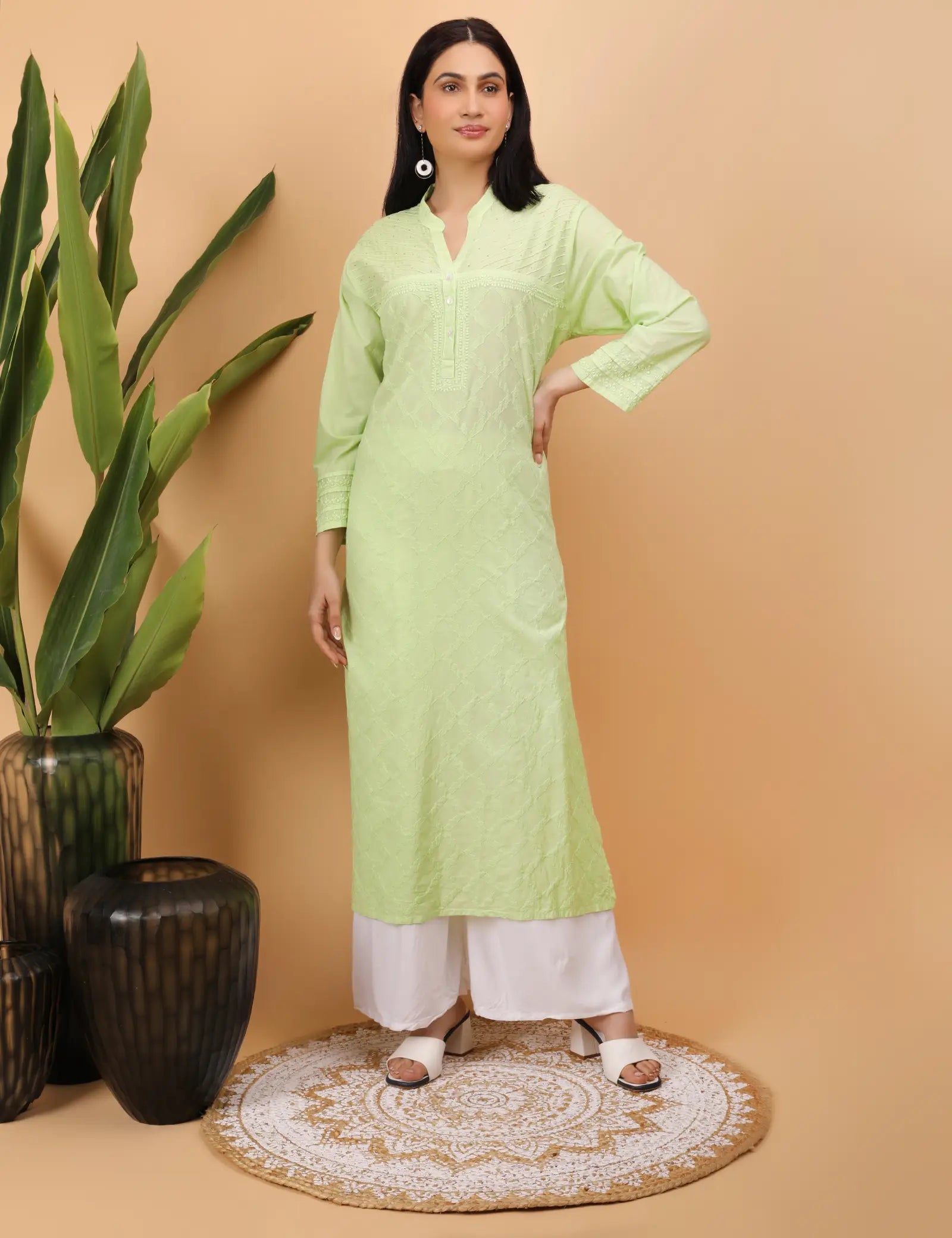 Shwet Artistry Shwet Women Green Chikankari Kurta - Premium Chikankari Collection