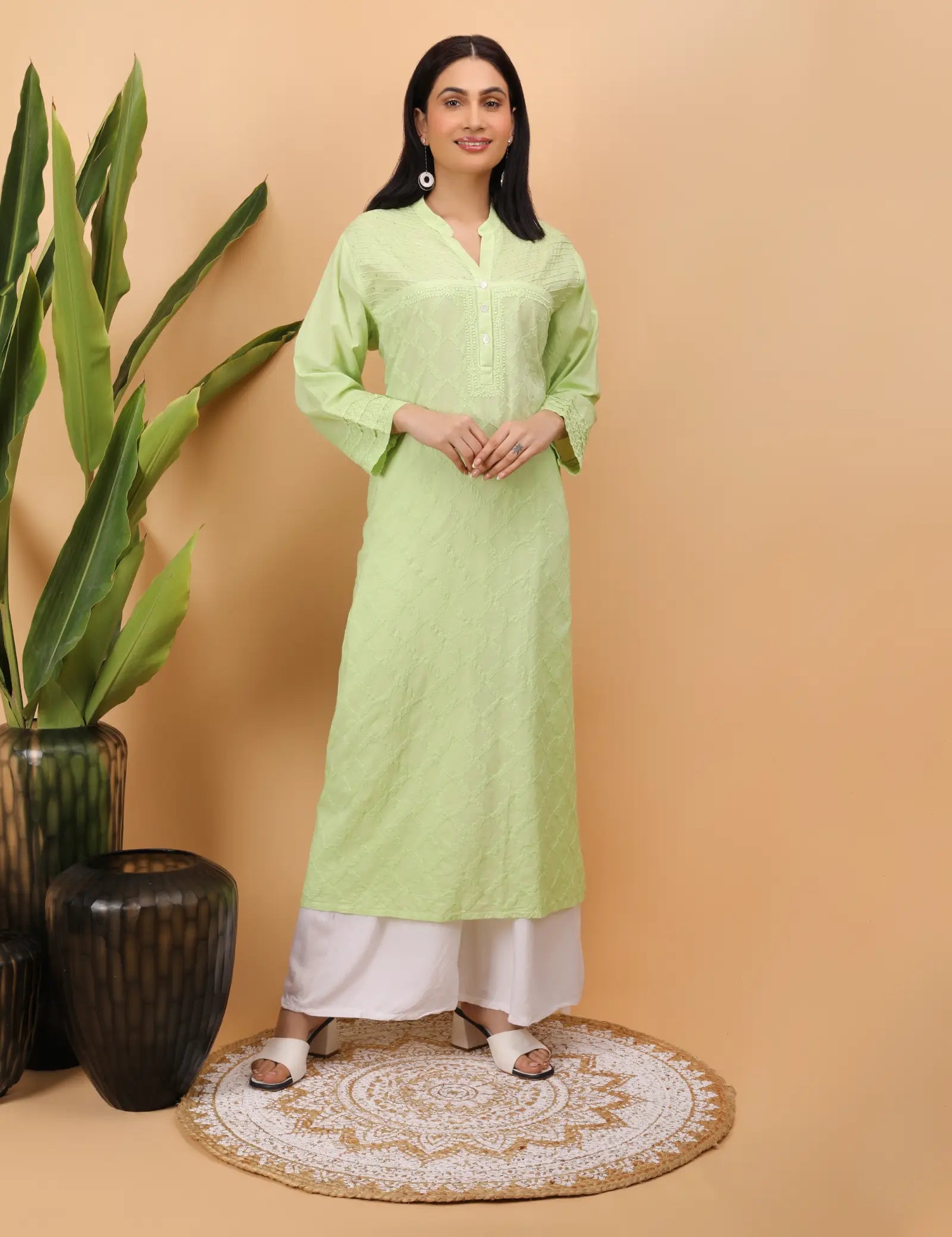Shwet Artistry Shwet Women Green Chikankari Kurta - Premium Chikankari Collection