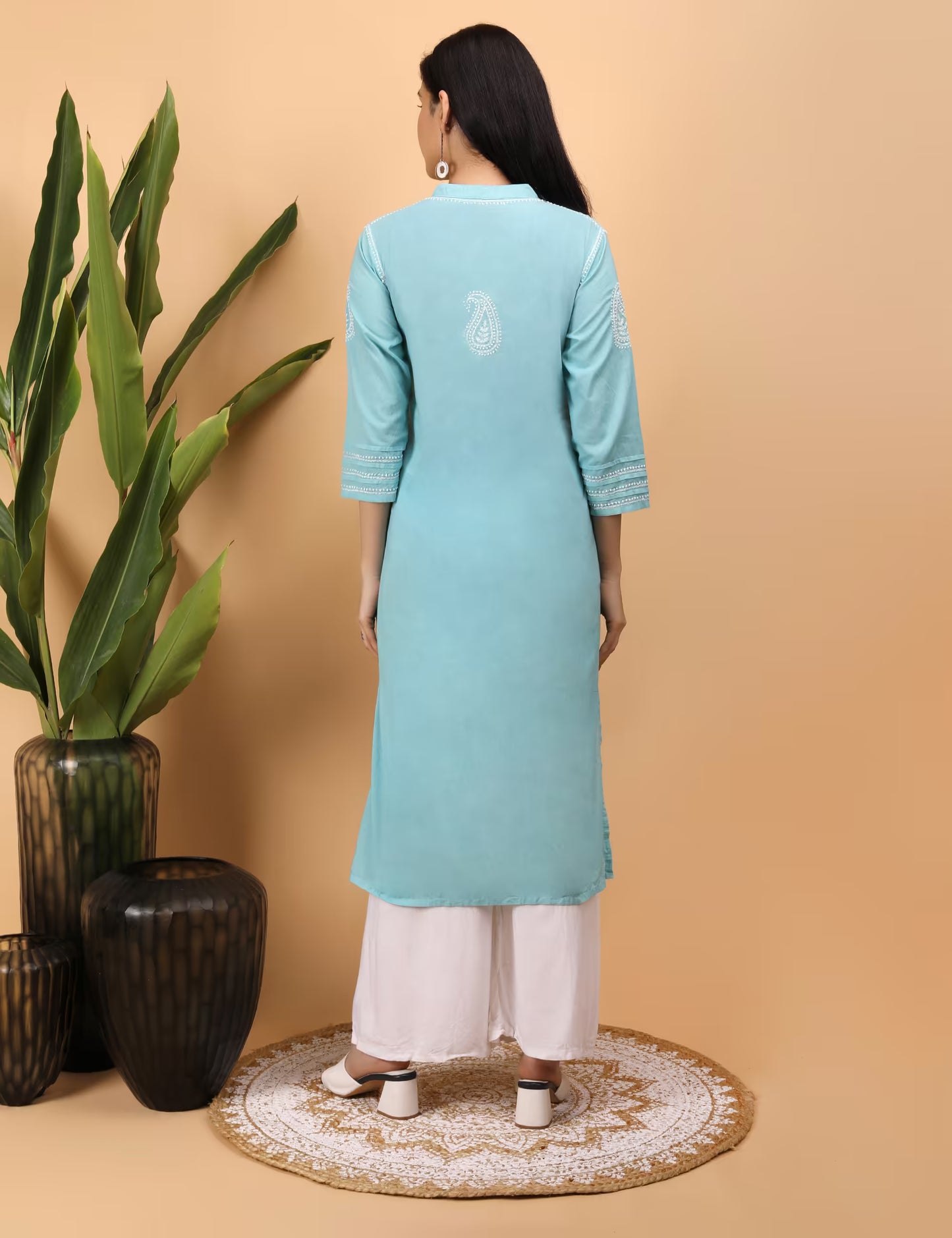 Shwet Women Sea Blue Hand Embroidered Chikankari Pintex Kurta