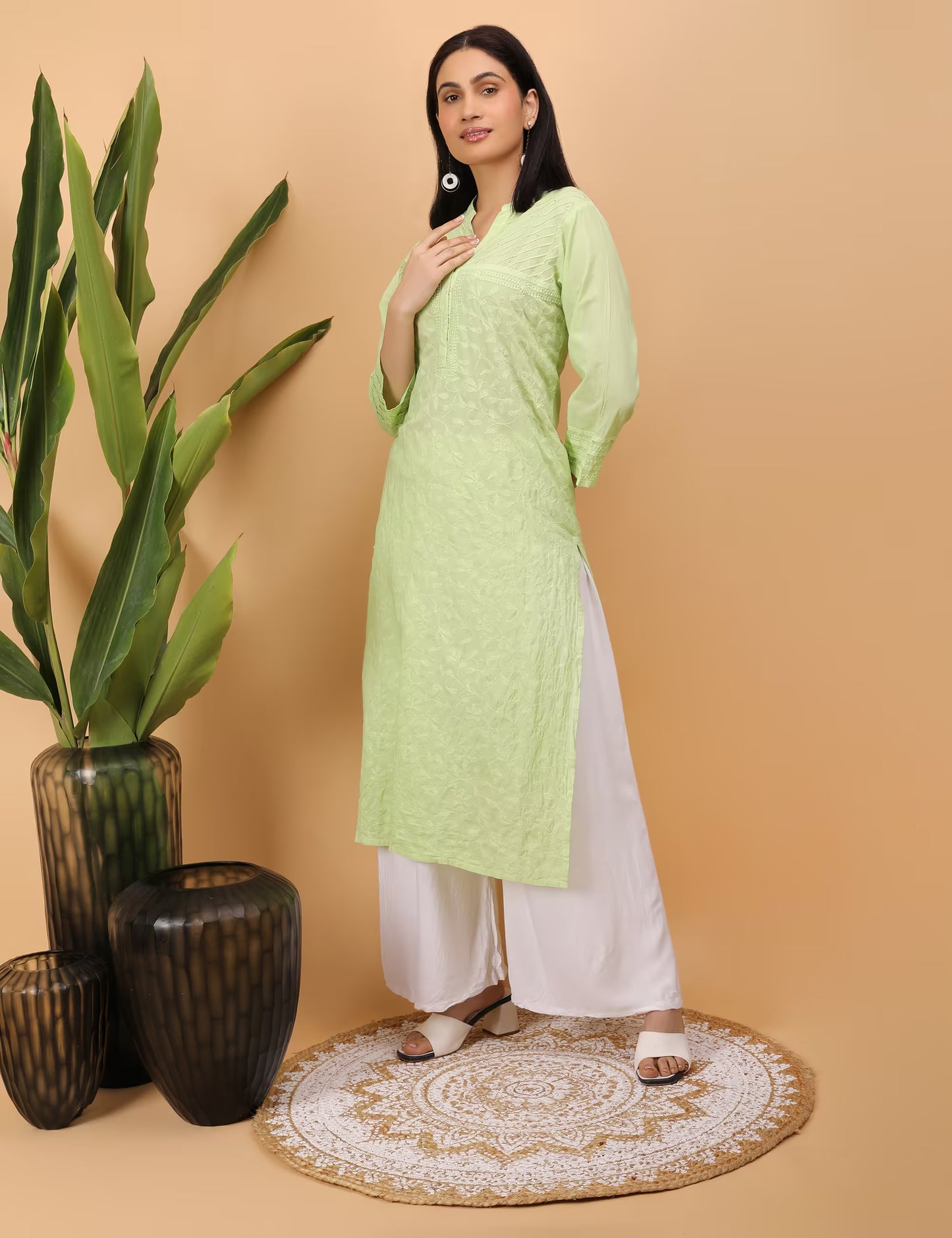 Shwet Women Green Hand Embroidered Chikankari Pintex Kurta