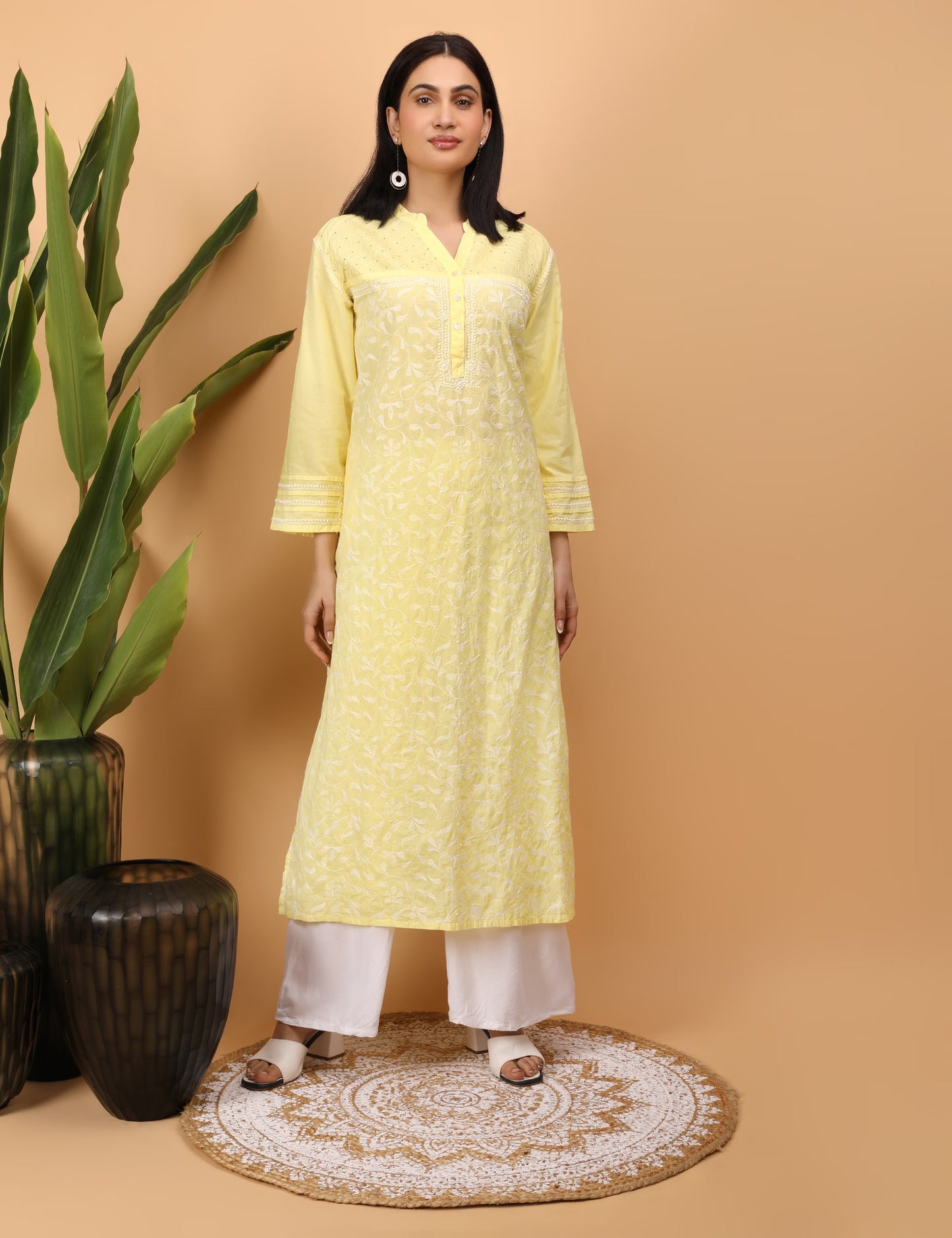 Shwet Women Yellow & White Hand Embroidered Chikankari Pintex Kurta