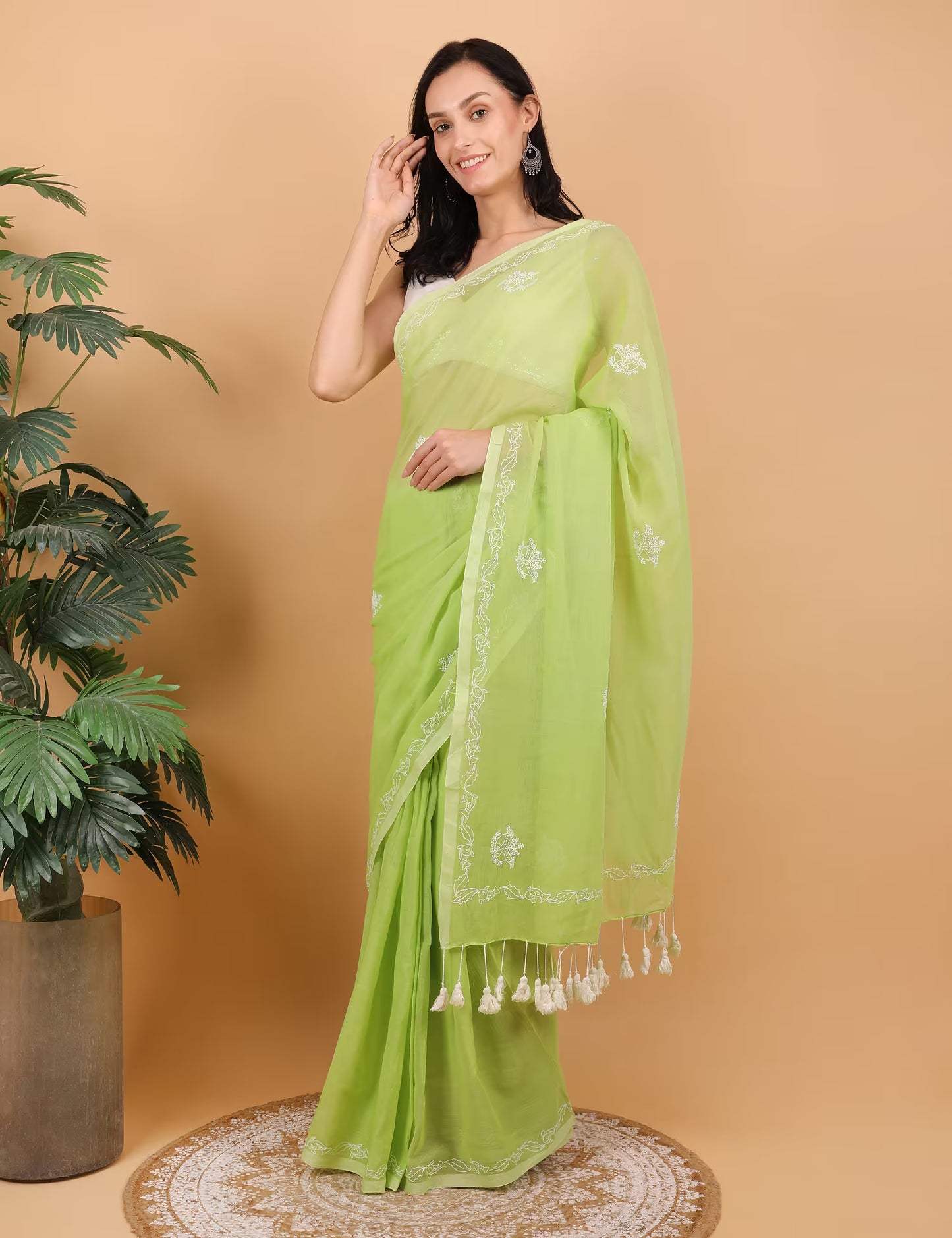 Shwet Women Green  Hand Embroidered Chikankari  Mulmul Saree - Shwet Artistry