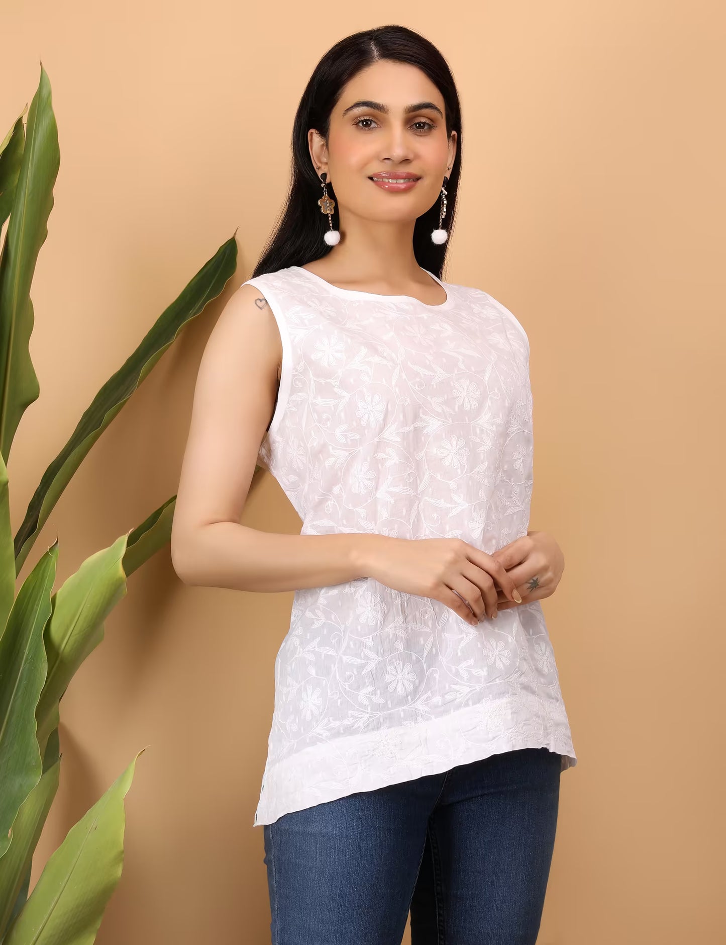 Shwet women white chikankari sleeveless Erika top - Shwet Artistry