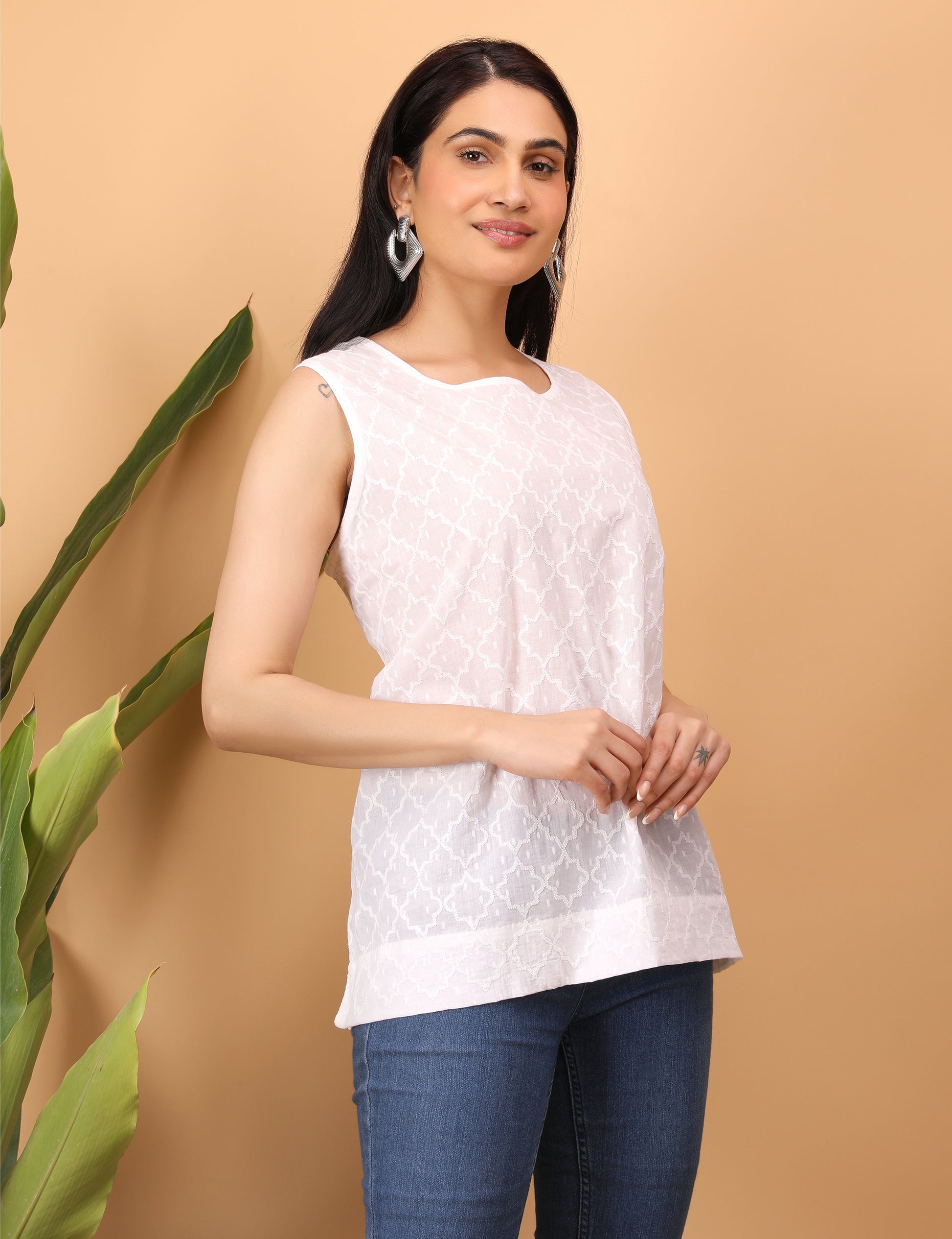 Shwet Artistry shwet women white chikankari sleevless top - Premium Chikankari Collection