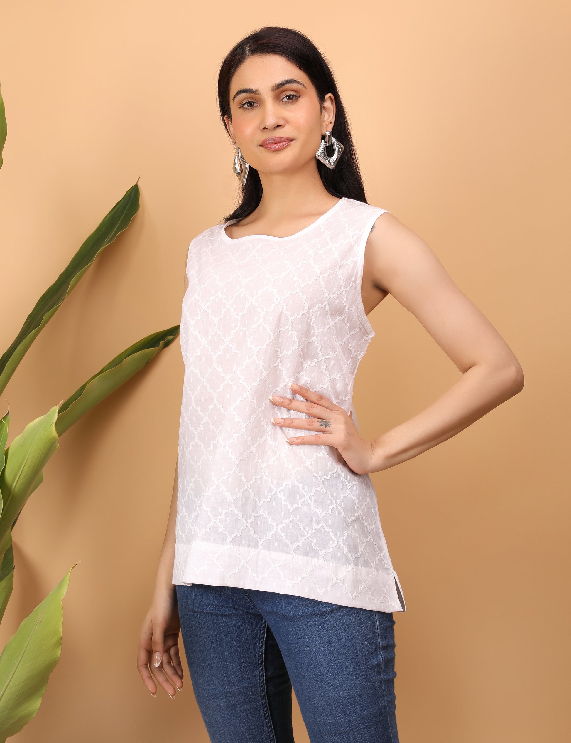 Shwet Artistry shwet women white chikankari sleevless top - Premium Chikankari Collection