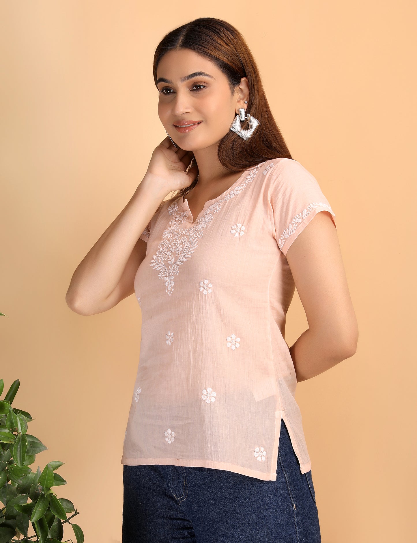 Shwet Artistry Shwet Women Peach Chikankari Cotton Short Top - Premium Chikankari Collection