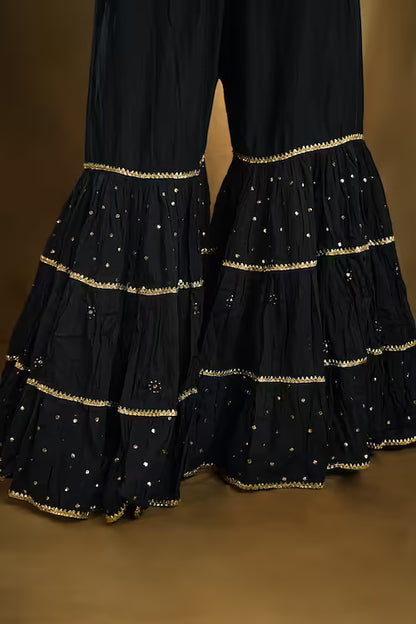 Shwet pestal hues black chikankari cotton Garara