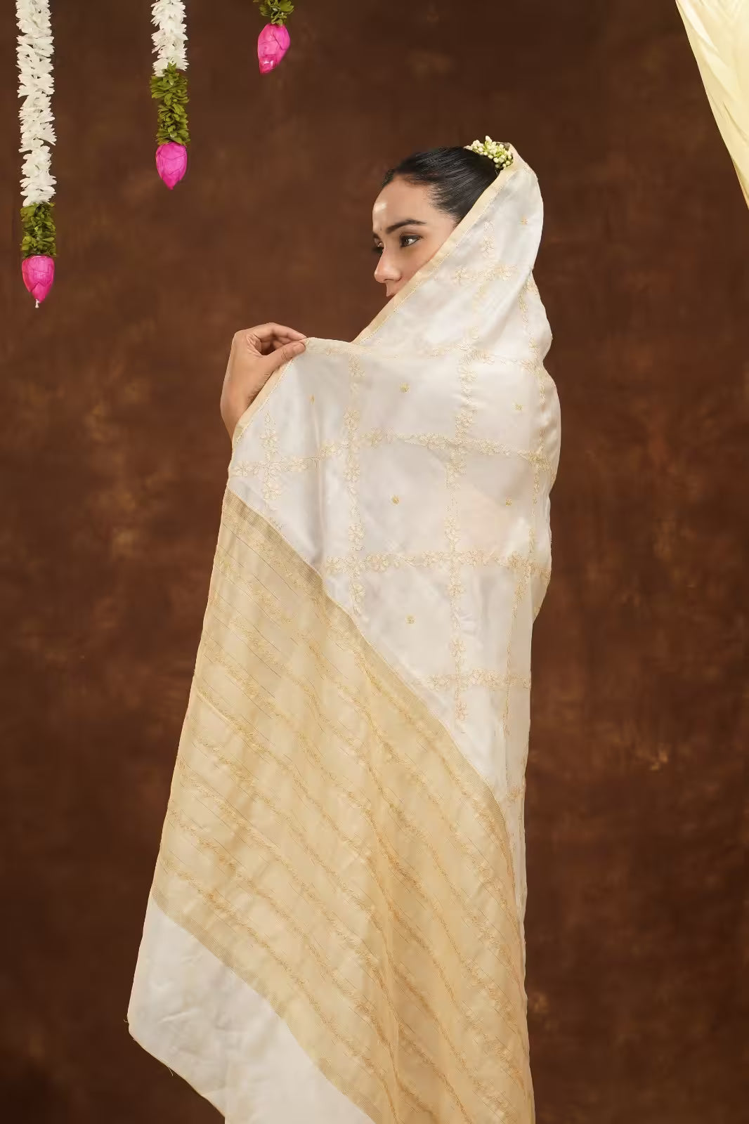 Shwet Women Hand Embroidered Chikankari Off-White Saree