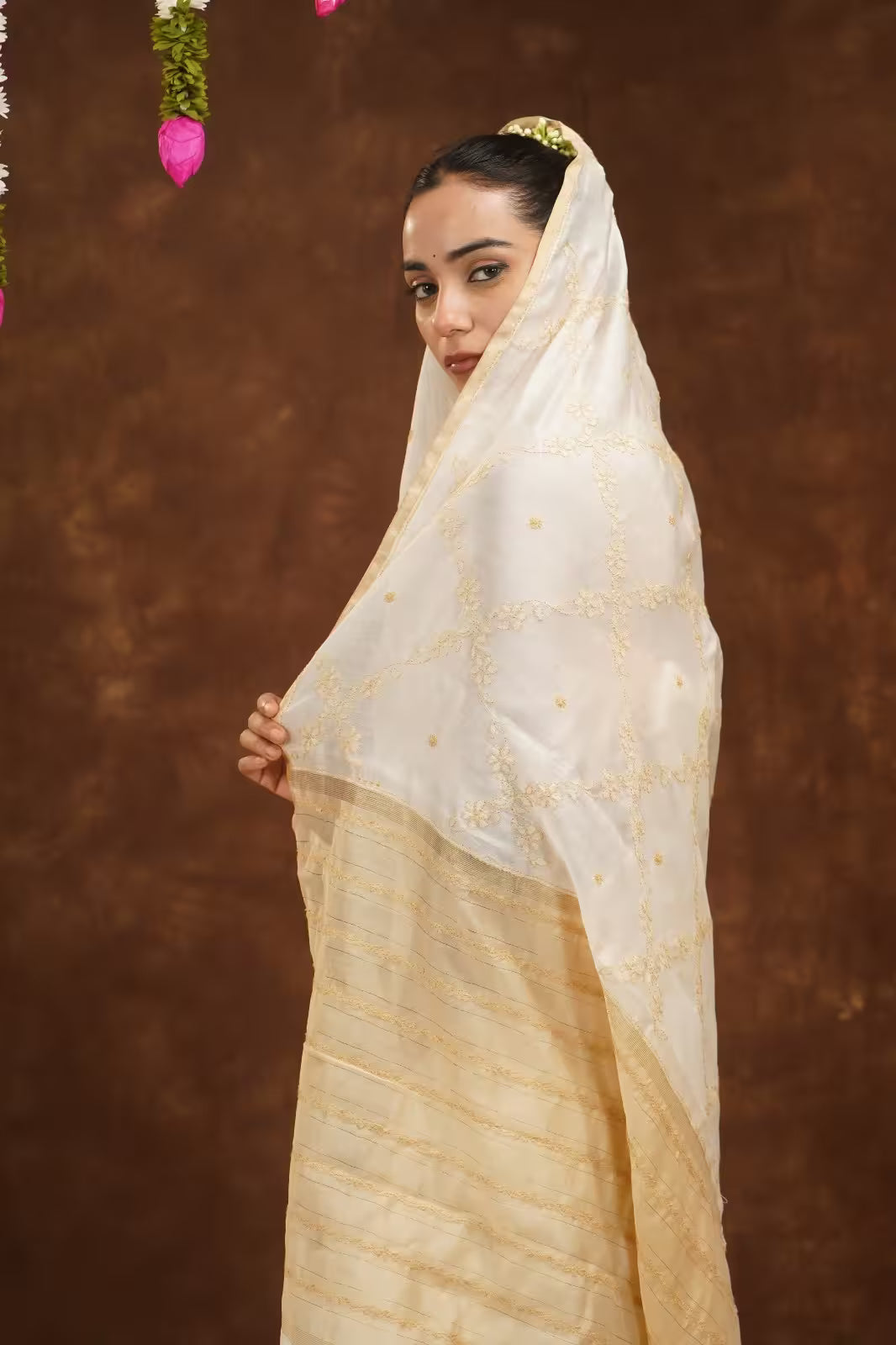 Shwet Women Hand Embroidered Chikankari Off-White Saree